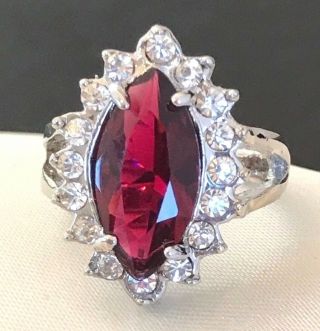 Vintage Cocktail Ring Magenta Glass Crystal Accents Costume Retro Size 6 1f
