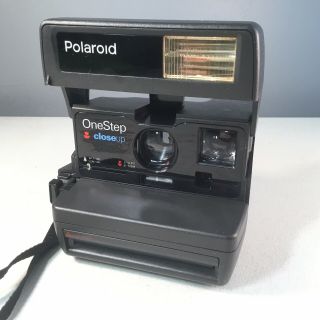 Polaroid Onestep Close Up 600 Instant Film Camera W/strap