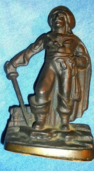 SET OF VINTAGE HEAVY CAST IRON PIRATE BOOKENDS DETAILS WITH SWORD & DAGGER 2