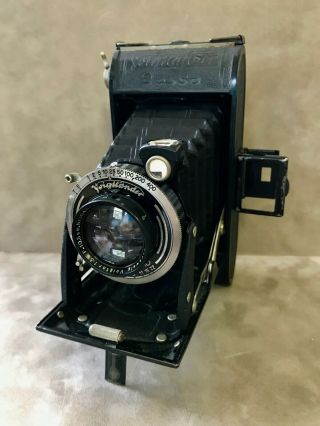 Voigtlander Bessa Folding Camera Voigtar F3.  5 105mm Lens