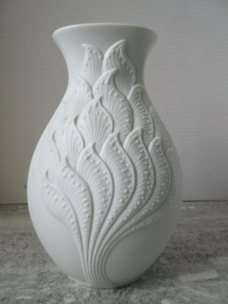 Vintage White Bisque Porcelain Kaiser Germany Stylized Leaves Vase M.  Frey 580