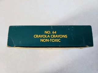 Vtg 80s Big Box 64 Crayola Crayons w/ Built in Sharpener Binney & Smith USA 1985 4