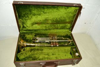 Vtg Getzen 300 Series Trumpet Elkhorn Wis Usa,  Case & 5c Mouthpiece Parts - Repair