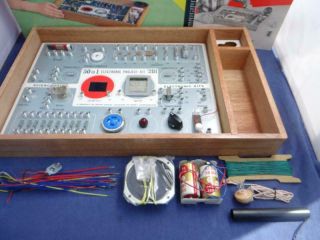 Vintage 1967 Tandy Radio Shack SCIENCE FAIR ELECTRONIC PROJECT KIT 201 COMPLETE 4