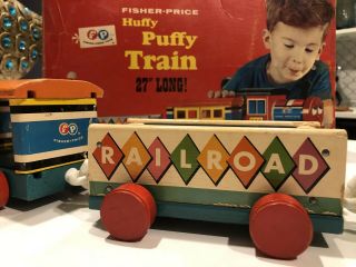 OUTSTANDING 1963 Vintage Fisher Price 999 HUFFY PUFFY 4 pc Wooden Train And Box 4