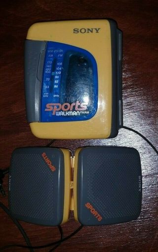 Sony Wm - Fs191 Vtg Sports Walkman Fm/am Radio Cassette Player & Speakers Srs - 5a