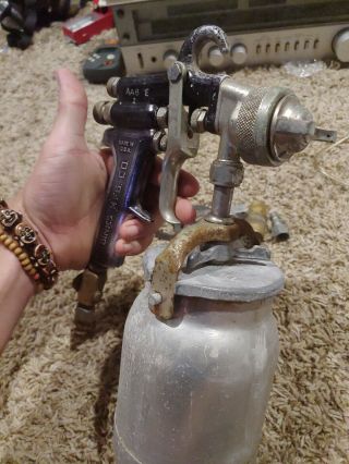 Vintage BINKS Model 7 Spray Gun 1 Qt.  Canister 36 SK Nozzle.  ESTATE FIND 4
