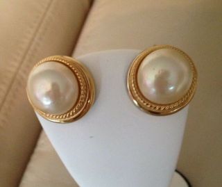 Vintage Christian Dior Pearl Clip - On Earrings On Goldtone Setting
