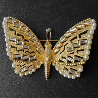 Signed Jeanne Vintage Large Gold Tone Pearl Rhinestone Butterfly Brooch Pin W28