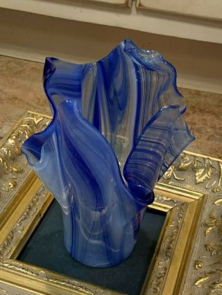 Vintage Art Glass Blue White Swirl Hand Blown 7.  5 " Handkerchief Vase Italy Eu