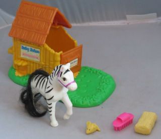 Vintage Kenner Littlest Pet Shop Zoo Baby Zebra Complete -