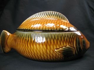 Vintage Sarreguemines French Majolica Faience Fish Tureen Covered Dish Pre - 1950