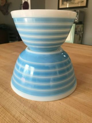Vintage Pyrex Blue Stripes Round Nesting Mixing Bowls 401 & 402 Shiny