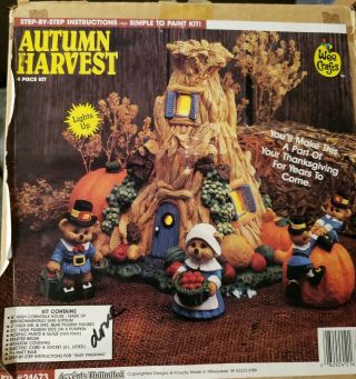 Vintage Wee Crafts Autumn Harvest Light Up Hay House Pumpkins Bear Family