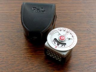 VINTAGE PAL ACCESSORY SHOE MOUNTING EXPOSURE METER WITH LEATHER CASE,  C1960S 2