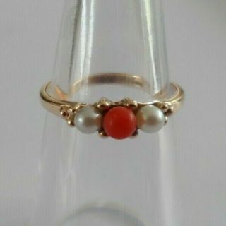 Vintage 9ct Gold Ring Set With Coral And Two Cultured Pearls.  Size Approx.  L.