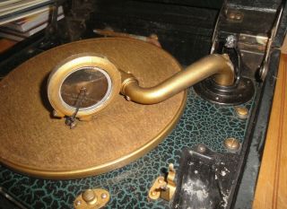 Vintage RCA Victrola Portable Phonograph Turntable Record Player 3