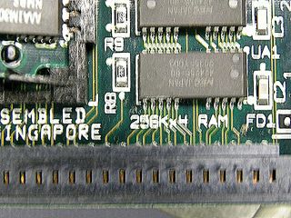 Macintosh Classic 3 MB Memory Expansion Board SIMM ' s installed 820 - 0405 - 01 2