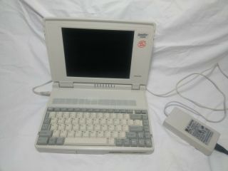 Toshiba Satellite T1900/200 486 Vintage Laptop (,)