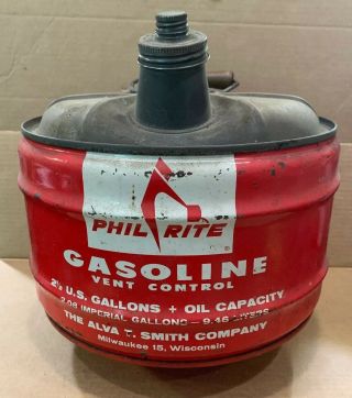 Vintage Phil Rite Vented 2.  5 Gallon Gas Can With Pre - Ban Funnel Spout.