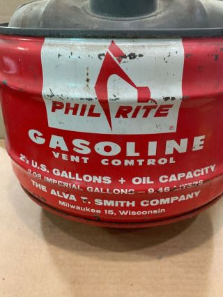 VINTAGE PHIL RITE VENTED 2.  5 GALLON GAS CAN WITH PRE - BAN FUNNEL SPOUT. 2