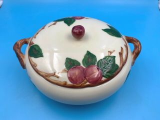 Vintage Franciscan Apple Covered Casserole 8 ½ " Looks Un - Hand Painted Usa