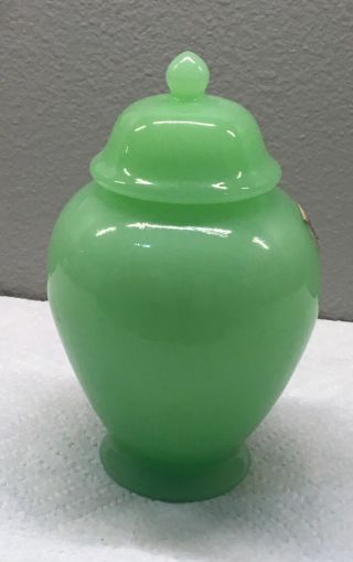 Vintage Fenton Green Jade Jadite Glass Covered Temple/Ginger Jar 2