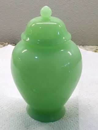 Vintage Fenton Green Jade Jadite Glass Covered Temple/Ginger Jar 7