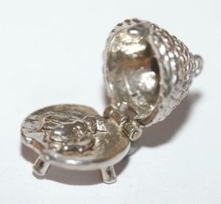 Beehive Opening To A Bee Sterling Silver 925 Vintage Bracelet Charm 5.  2g