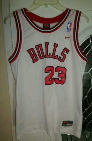 Nike Vintage Michael Jordan 23 Chicago Bulls L Rookie Swingman Jersey Stitched
