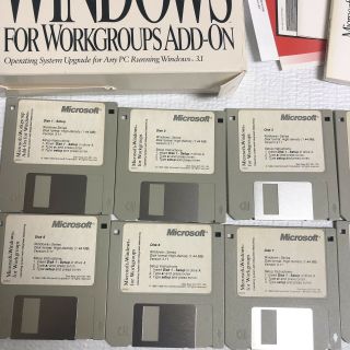 Microsoft Windows for Workgroups v3.  11 Vintage OEM on 3.  5 floppy complete set 2