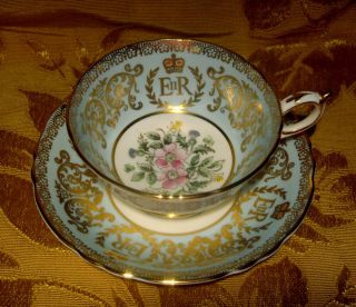 Vintage Paragon Tea Cup & Saucer Queen Elizabeth Coronation A1453 Gold England