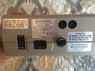 Commodore 64 Floppy Disk Drive Model 1541 3