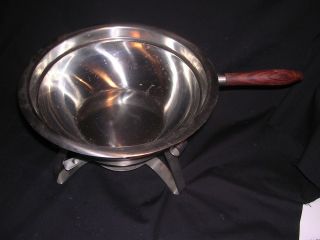 VTG Reed & Barton Stainless Steel Chafing Dish & Fondue Dish,  Wooden Handle 3