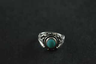 Vintage Sterling Silver Dome Ring W Turquoise Stone Inlay - 3g