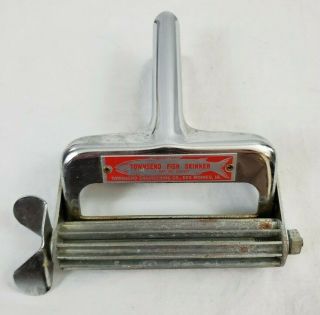 Vintage Townsend Fish Skinner Townsend Engineering Co.  Hand Crank Chrome