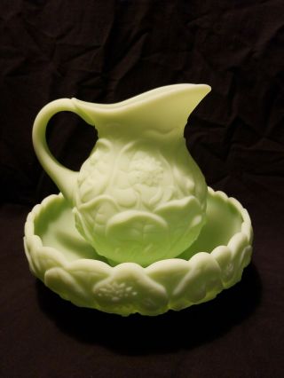Vintage Fenton Glass Bowl/basin & Pitcher Set Satin Green Water Lily Flower