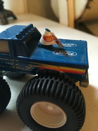 Vintage Hot Wheels BIG FOOT Ford Pickup Truck with flag 2