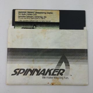 Snooper Troops Disappearing Dolphin Apple 2 Computer Floppy Disk 5.  25 ' 82 - 1 2