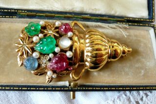Vintage Jewellery Signed Moulded Leaf Flower Urn Brooch Pin Unusual