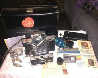 Vintage Poloroid Automatic 250 Land Camera Kit In Case Bulbs Flash Timers