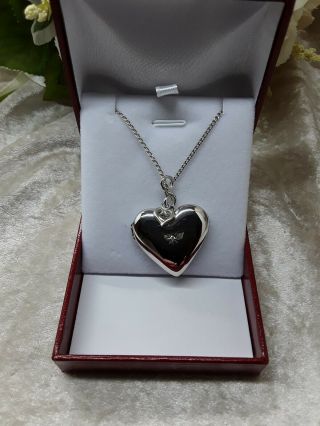 Large 925 Sterling Silver Vintage Heart Photo Locket Pendant Necklace