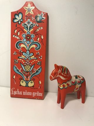 Vintage Swedish Red Dala Horse Decor 5 1/4 " And Berggren Bread Board