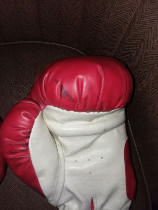 Vintage Tuf - Wear Red and White Boxing Gloves 16oz.  Laceless Hand Protection 3