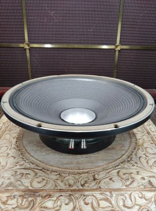 2 Available JBL E140 - 8 15” Speaker Woofer 8ohms Factory Cones Perfect this is 2 6