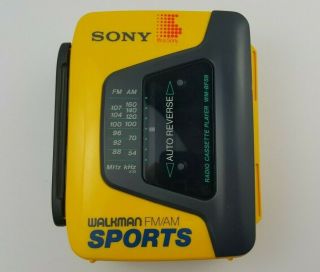 Vintage Sony Wm - Af59 Sports Walkman Radio Cassette Tape Player Fm Am