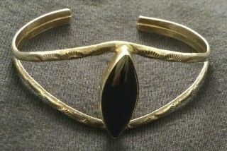 Vintage Southwest Style Sterling Silver & Onyx Bangle) Bracelet