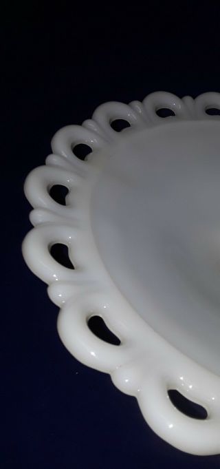 Vintage Large Milk Glass Pedestal Fruit Bowl/Cake Plate 6