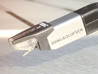 Bang & Olufsen BEOGRAM 5833 RX2 Turntable with MMC 3 Cartridge 5
