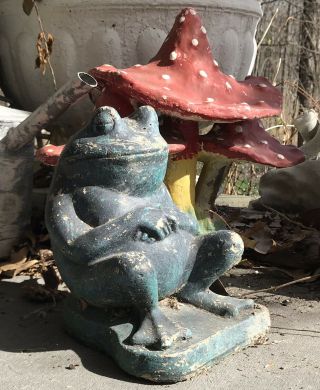 Vtg Old - 8”concrete Frog - Sitting - Lounging - Green Painted Garden Yard Statue Cement
